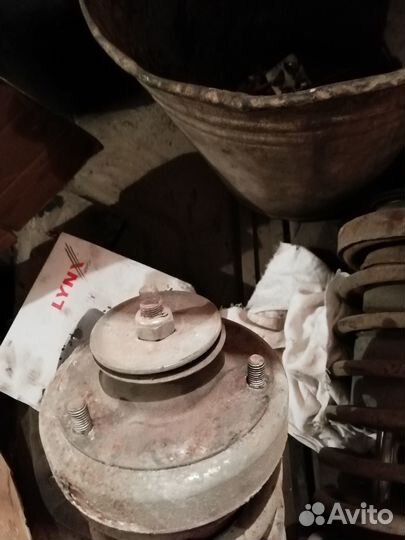 Задние стойки бмв е32