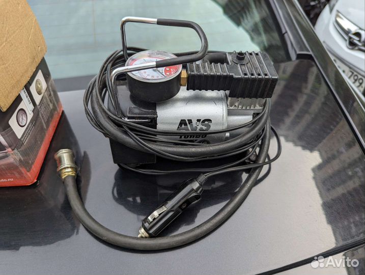 Автомобильный насос компрессор