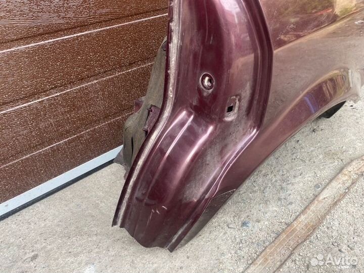 Крыло заднее левое Audi 80 B4 1994