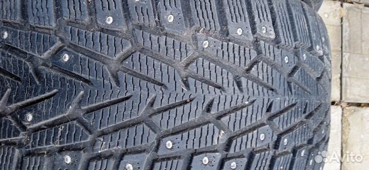 Nokian Tyres Hakkapeliitta 7 255/40 R19