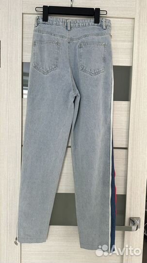 Джинсы женские