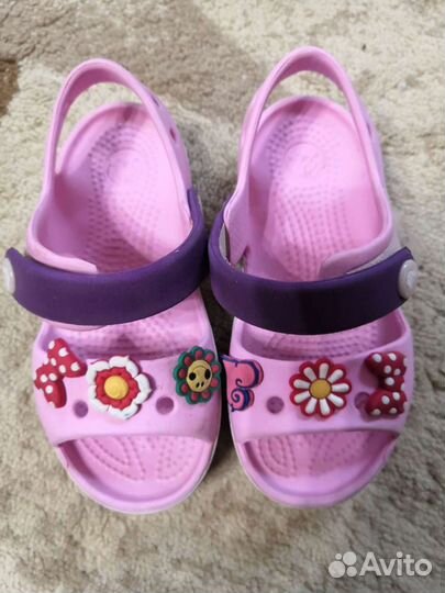 Crocs босоножки и сабо для девочки