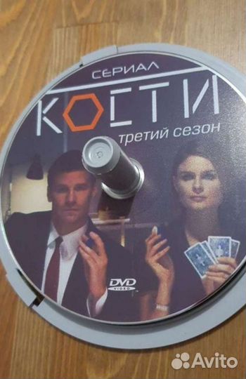 Сериалы и клипы на DVD