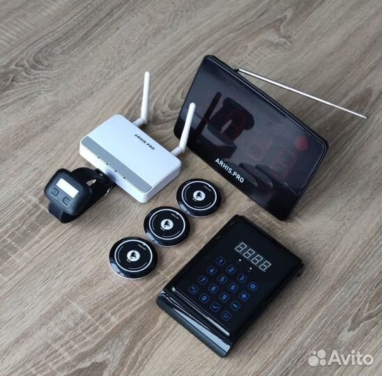 Кнопка вызова официанта комплект с часами и табло