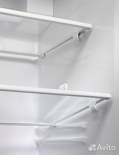 Холодильник Electrolux EAL 6142 BOX Новый