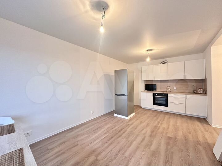 2-к. квартира, 57 м², 32/33 эт.