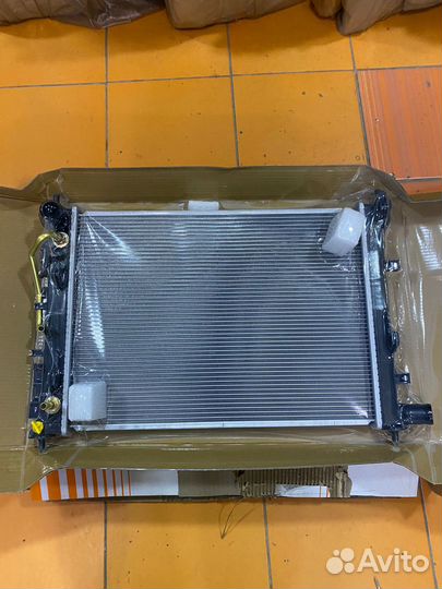 Радиатор охлажден Hyundai Solaris 2/Kia Rio 4 (17)