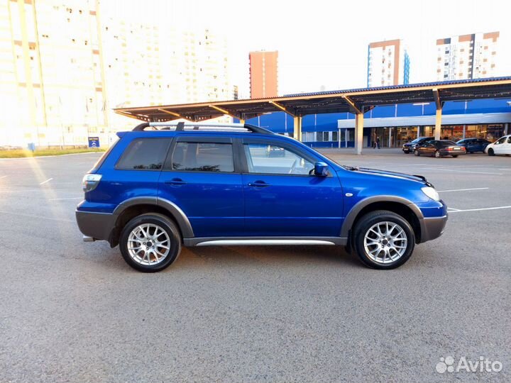 Mitsubishi Outlander 2.4 AT, 2005, 216 342 км