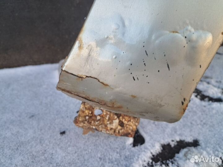 Крыло переднее правое Mitsubishi Outlander XL