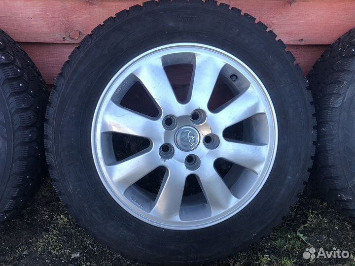Колеса 5 114 3 R16 стояли на камри