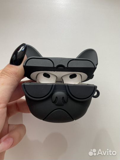 Силиконовый чехол на AirPods 3