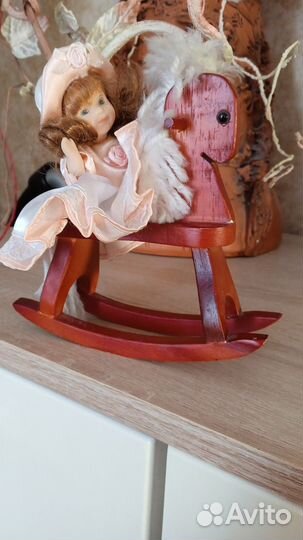 Кукла фарфоровая коллекционная