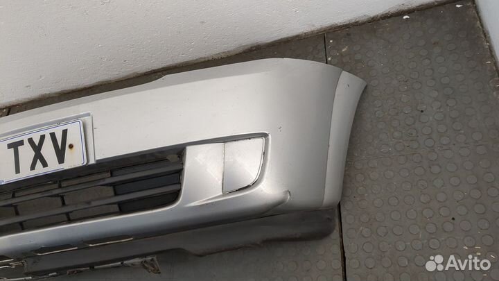 Бампер передний Opel Meriva