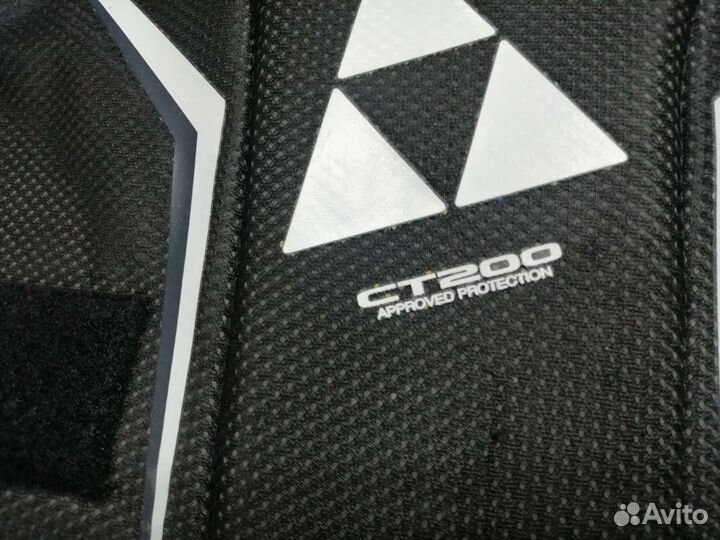 Нагрудник хоккейный