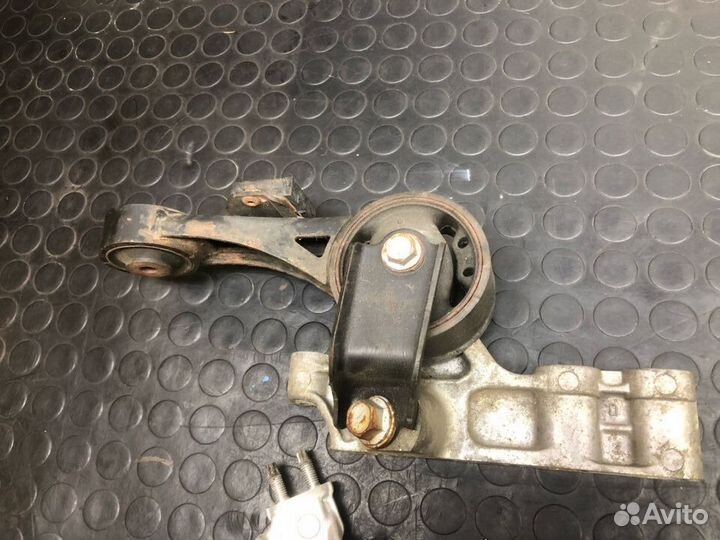 Подушка двигателя правая Lexus RX350