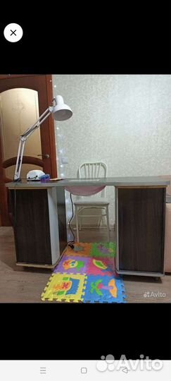 Маникюрный стол с вытяжкой бу