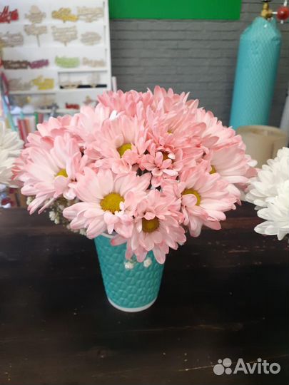 Композиция из живых цветов