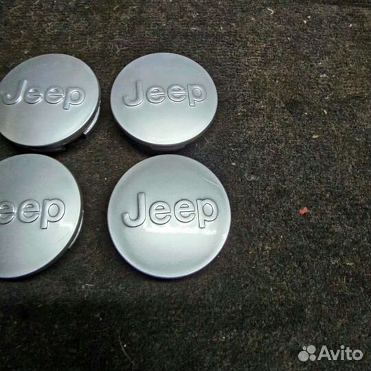 Колпачок колесного диска jeep grand cherokee wk2