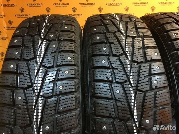 Roadstone Winguard WinSpike 205/70 R15 96T