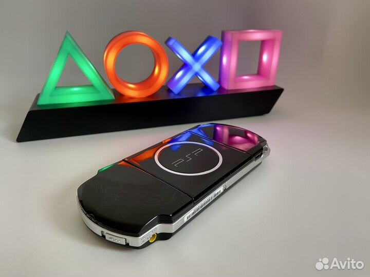 Sony PSP 3006 Супер Комплект, Много Игр