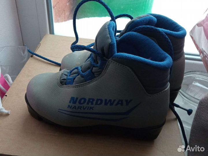 Лыжные ботинки 28 размер