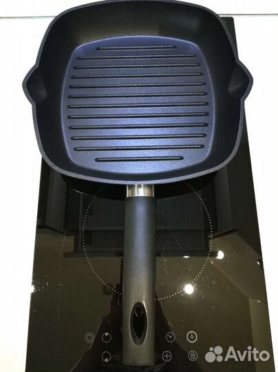 Сковорода-гриль новая