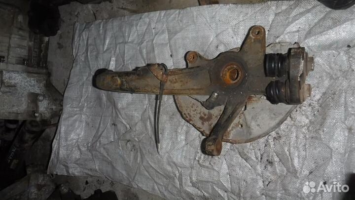 Кулак поворотный передний левый Mazda Mazda 6 (GG