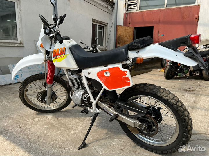 Honda XLR 250 baja