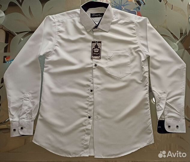 Новые рубашки для мальчиков 116, 134