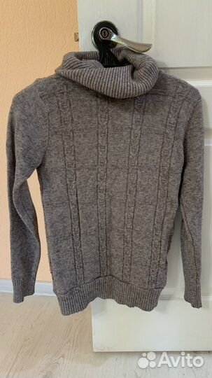 Свитер женский