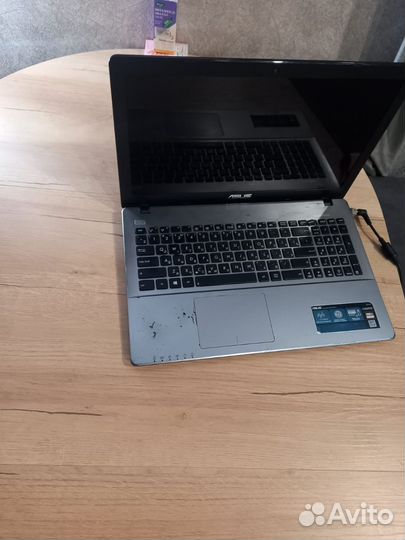 Ноутбук asus