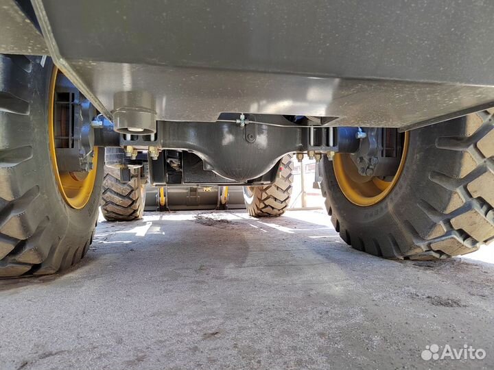 Фронтальный погрузчик Ensign YX636, 2022