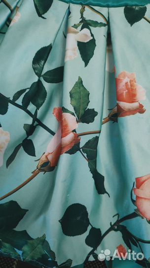 Платье для девочки праздничное