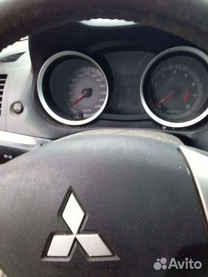 Крышка багажника Митсубиси Лансер 10