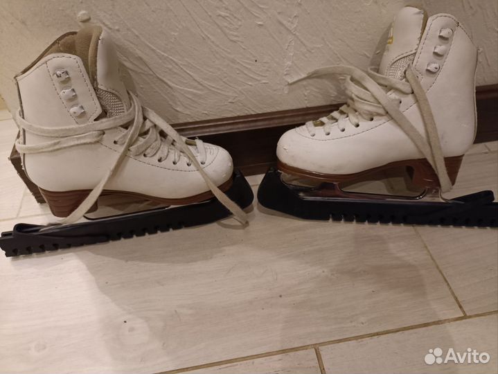 Фигурные коньки jackson 11С