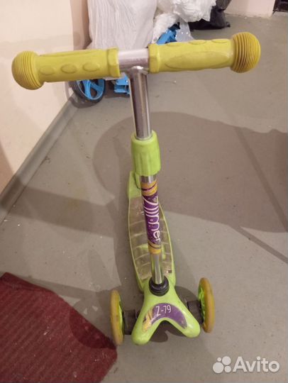Продаю детский самокат