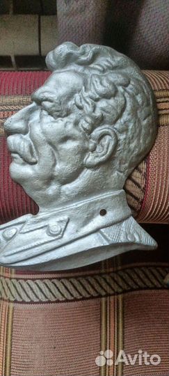 Барельеф И.В.Сталин