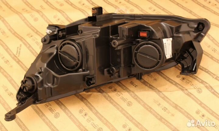 Фара правая opel astra 4 IV J 09-19