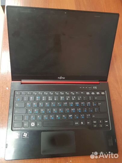 Fujitsu lifebook u772