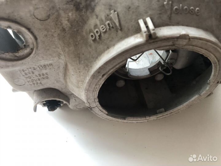 Фара saab 9000 передняя