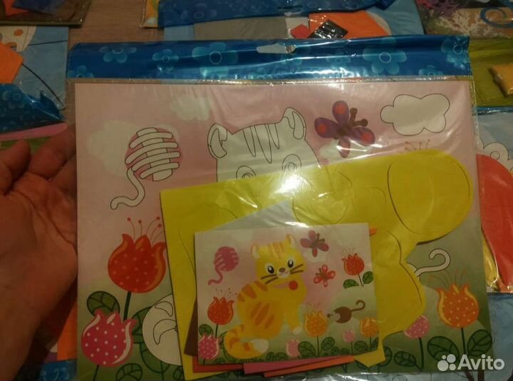 Развивающ книги,рисование песком,аппликац, наклейк