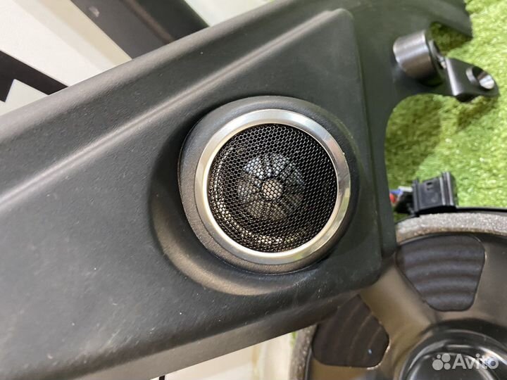 Акустика Meridian Range Rover L405