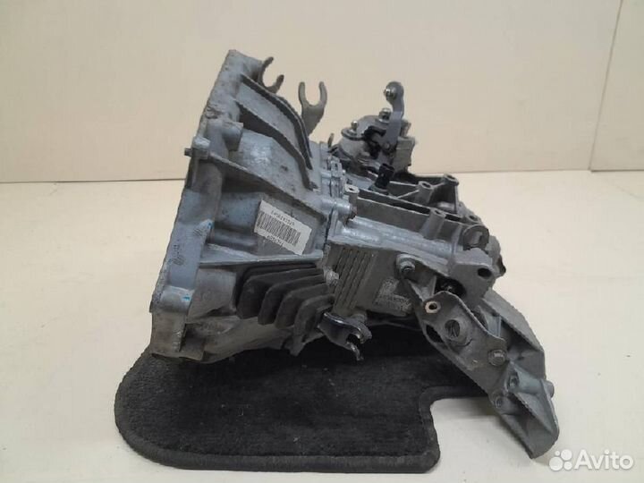 МКПП (механическая коробка переключения передач) D