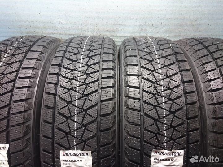 Bridgestone Blizzak DM-V2 215/80 R15 102R