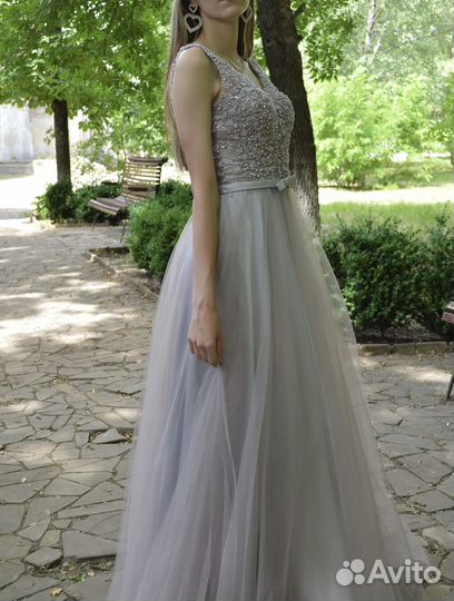 Вечернее платье