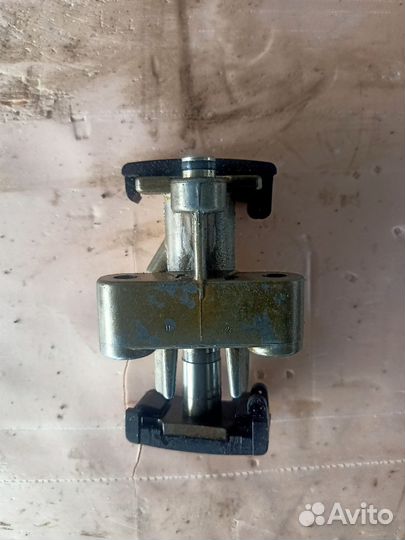 Натяжитель цепи Land Rover Range Rover 3