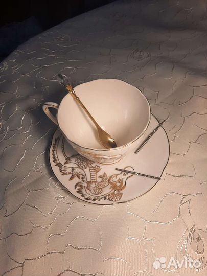 Форфоровая чашка с блюдцем 