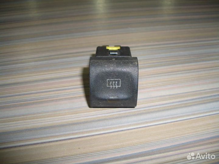 Кнопка обогрева заднего стекла Opel Vectra B 199