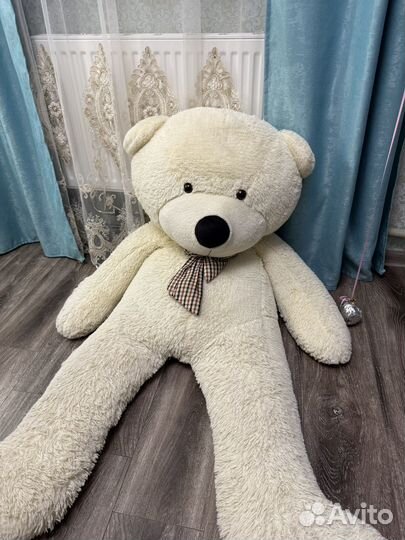 Плюшевый медведь