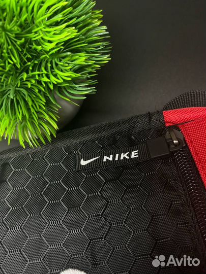 Сумка Nike через плечо